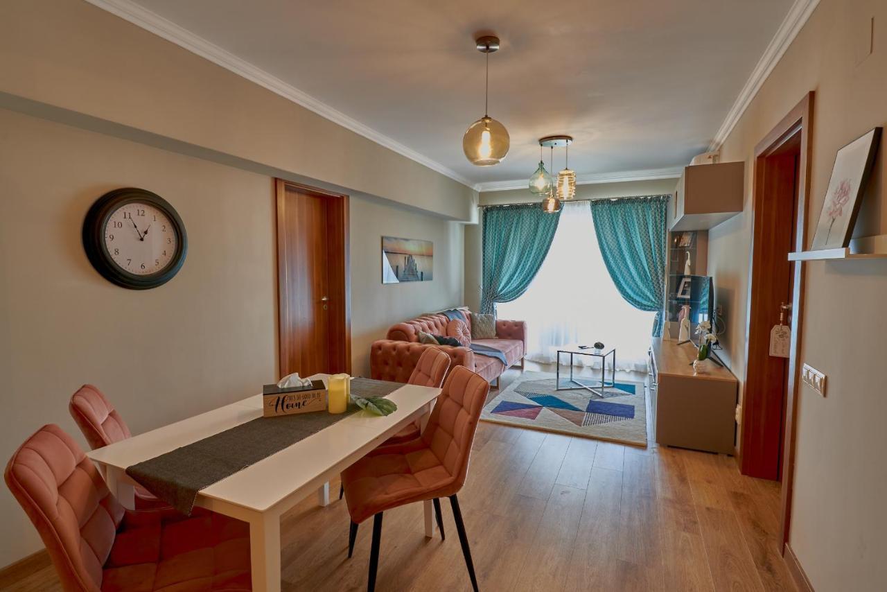 Stylish Place In The Heart Of Cluj-Napoca Luaran gambar