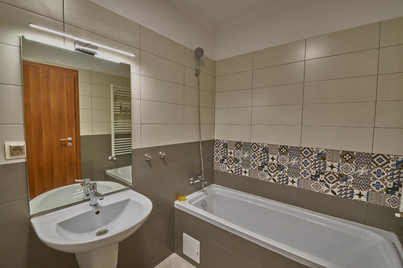 Stylish Place In The Heart Of Cluj-Napoca Luaran gambar